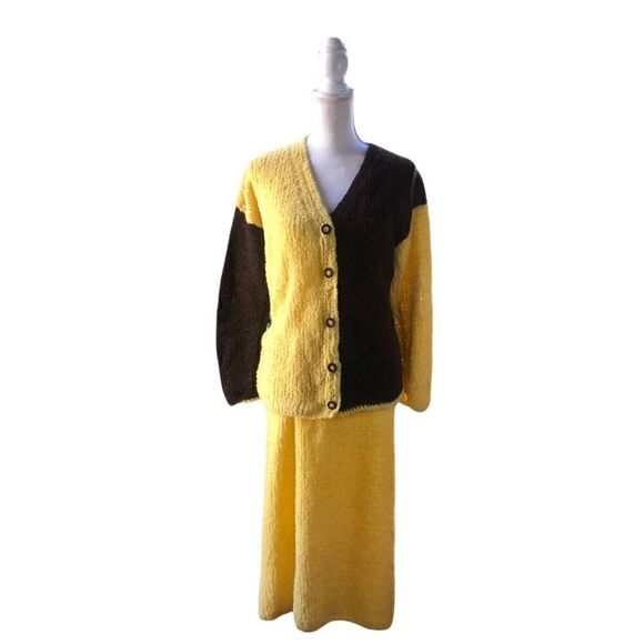 HAND KNIT WOOL 2 PIECE SET CARDIGAN MAXI SKIRT MUSTARD CHOCOLATE BROWN LUREX - Picture 1 of 13